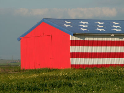 Patriotic Barn; Utah