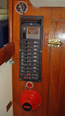 electrical breakers to strbdt of companionway ladder