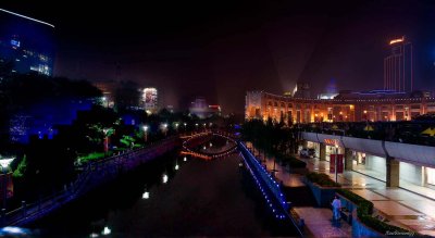 JINAN.Canal in the night.