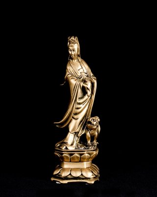 Kwan Yin with lion.jpg