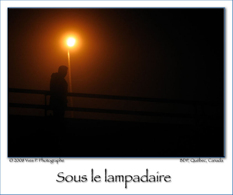 Sous le lampadaire (2)
