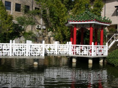 Chinese garden on campus 3.JPG