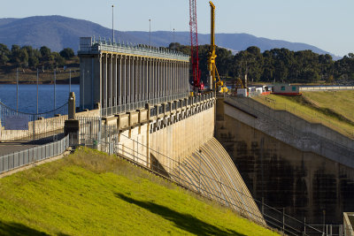 Hume Weir Wall