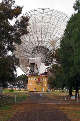 Parkes Radio Telescope