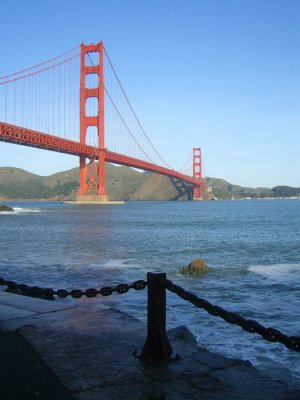 Chain-Link along path to Golden Gate