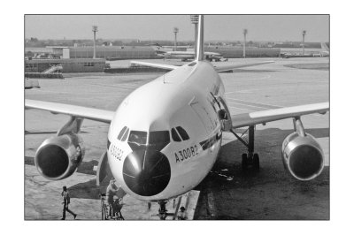 Airbus A300B2 - Orly Airport - august 1974