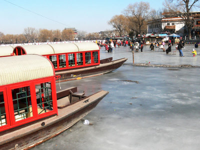 Frozen boats and moving people