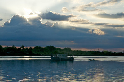 Tug, Little Current