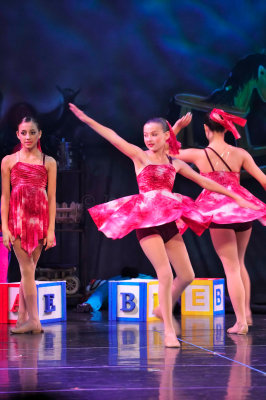 Danielle's Recital 6-25-11 0304.JPG