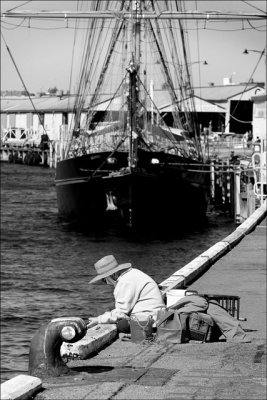 DP Fremantle Fisherwoman01.jpg