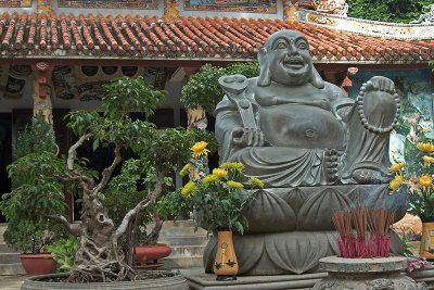 Happy Buddha (1)