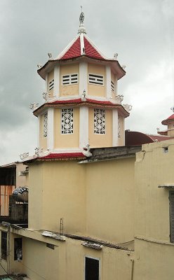 Cao Dai temple tower, Le Dinh Duong.
