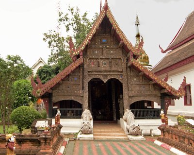 Wat Bupparam, Ta Phae Rd