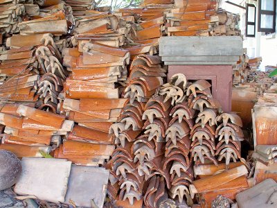 Roof Tiles for Renovations: Look Like Chicken Claws