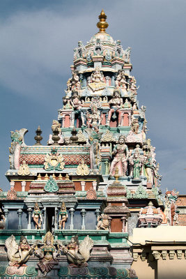 Hindu Temple, Roofline
