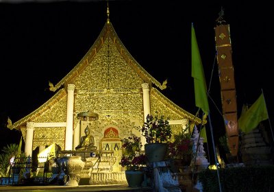 Night-time, Chedi Luang Complex