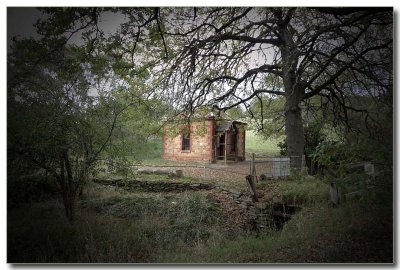 Brick hut by Minno Creek
