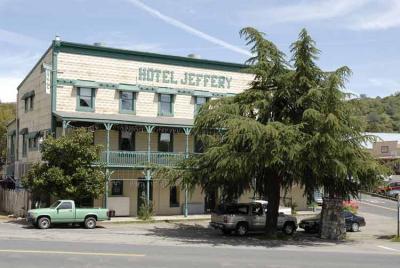 Coulterville, the Hotel Jeffery.