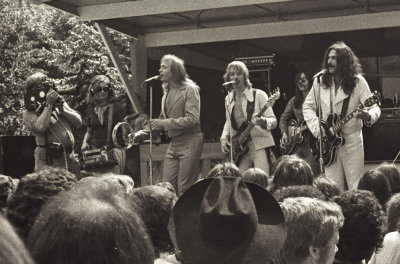 Crowbar - Nathan Phillips Square, Toronto