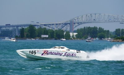 Sarnia/Port Huron International Offshore Boat Race - 2011