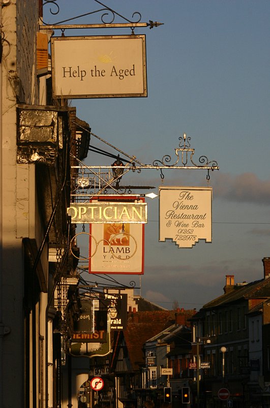 Farnham Signs