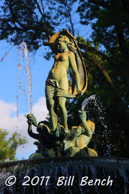 The Fountain on St James Court_5726 copy.jpg