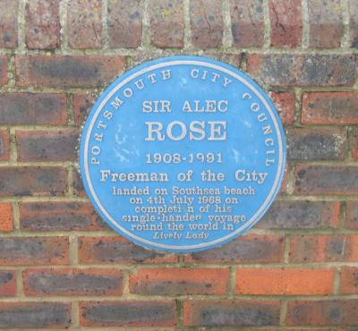 Blue plaque for Sir Alec Rose.