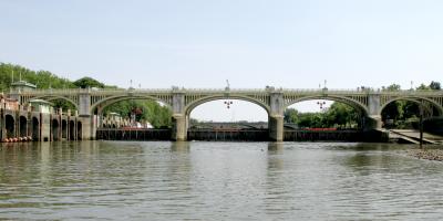 Richmond lock and footbridge.