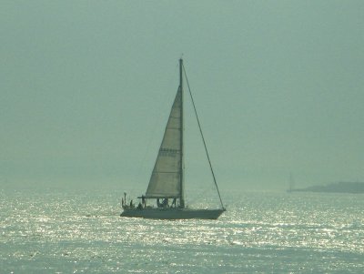 A hazy day in the solent.