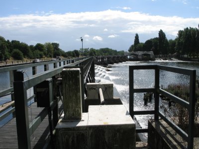Looking up along the top of the weir.