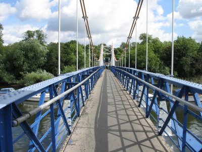 Teddington footbridge from the Middlesex side.