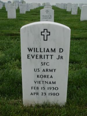 Grave of William D Everitt Jr, father of my Brother-in-law. Arlington Cemetery, Virginia