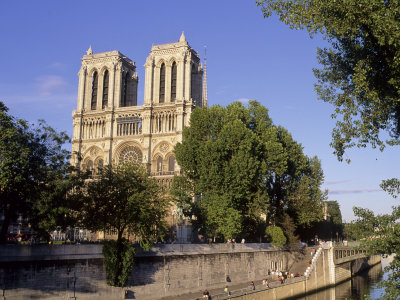 Europe_1991_0552 Notre Dame West Front and quai.jpg (from 35mm Velvia transparency)
