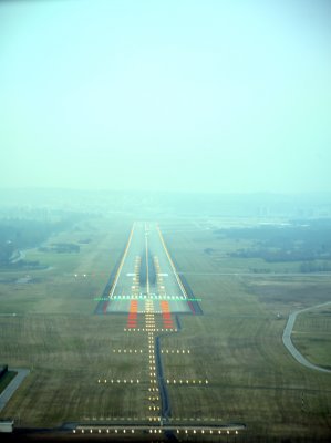 Zurich Klotten on final, RWY 34