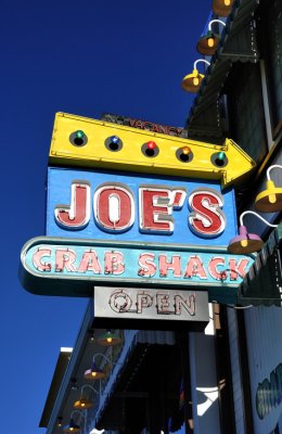 JOE'S