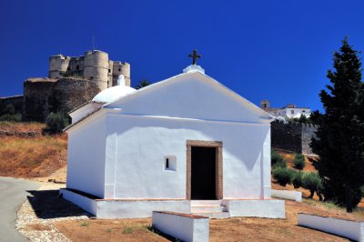 Evoramonte chapel and castle
