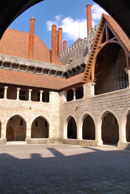 Courtyard, Duques de Branganca Palace