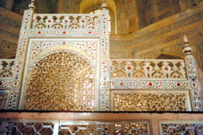 Taj's Inside Tombs