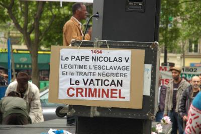 May 2006 - First day of the commemoration of the abolition of slavery - Place le le Rpublique - 75010