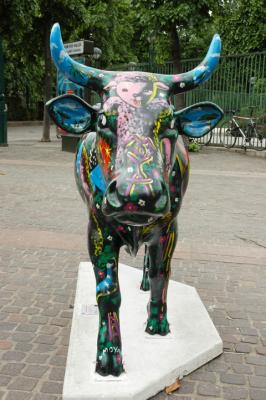 May 2006 - La vache qui dit Moya Moya Moya - Exhibition Eglise St Eustache 75001