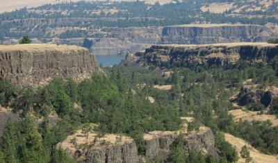 Rowena Crest - Formed by the Great Floods