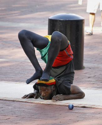 Street Performer on Pearl Street in Boulder