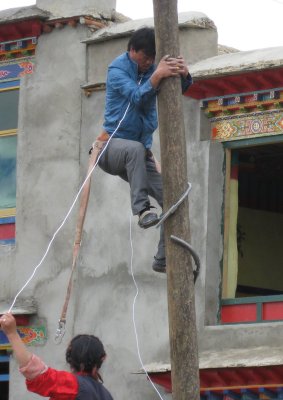 Tibetan Lineman