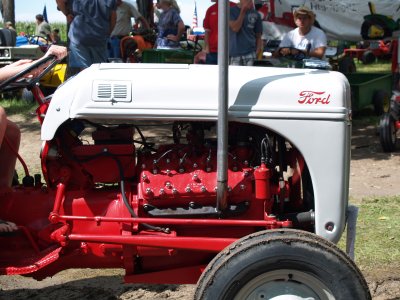 Ford Tractor with Flat head V8