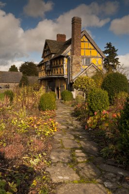 Stokesay Castle Garden 2