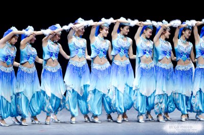 2011-09-china-dance-group