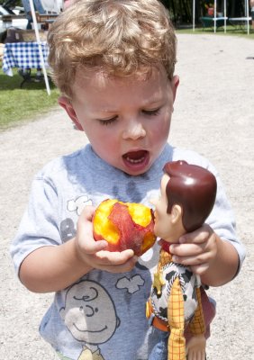 Woody Eats a Peach