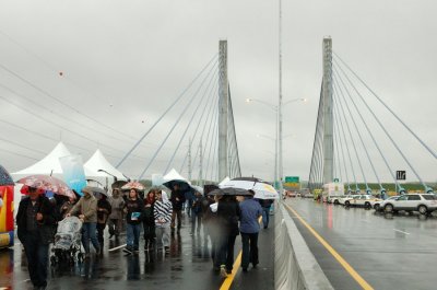 New bridge A25 party today