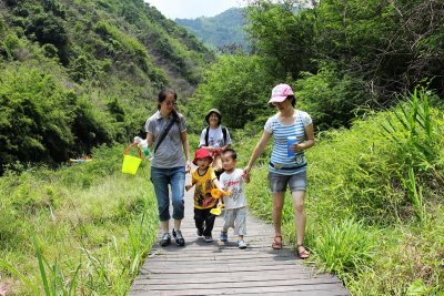 In the embrace of nature at Xiangshui valley