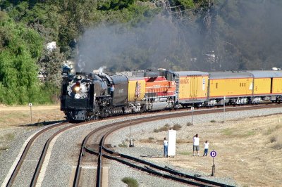 UP 844 approaching Beaumont, CA.
